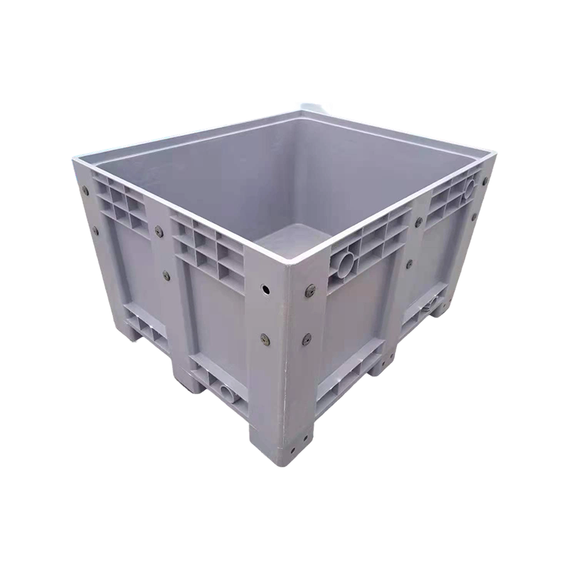 780 Closed Stackable Storage Pallet Container
